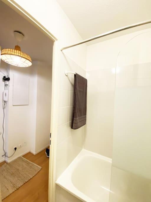 L'Hermes - Wifi - Parking - Netflix Villeurbanne Exterior foto
